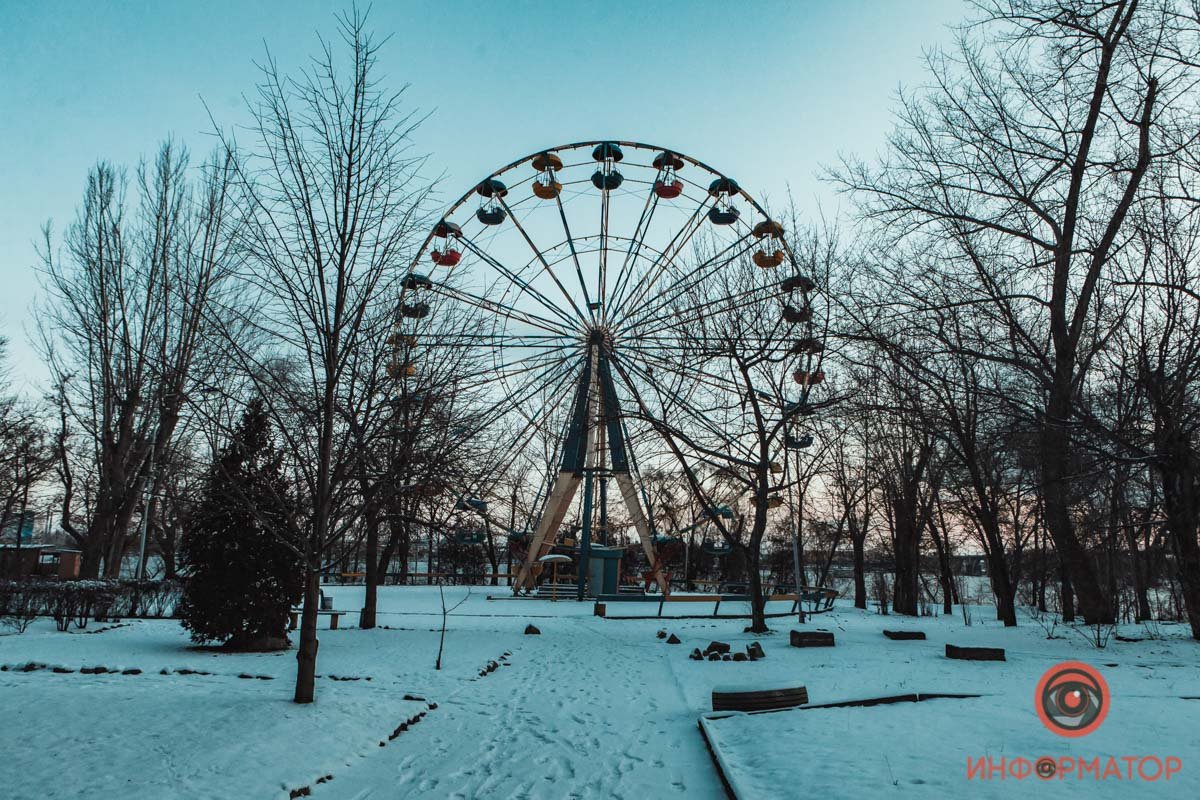 Жаль, что оно не работает в такие минуты Жаль, что оно не работает в такие минуты