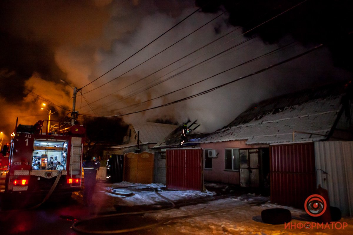 На месте работали бригады 1 и 19 частей На месте работали бригады 1 и 19 частей