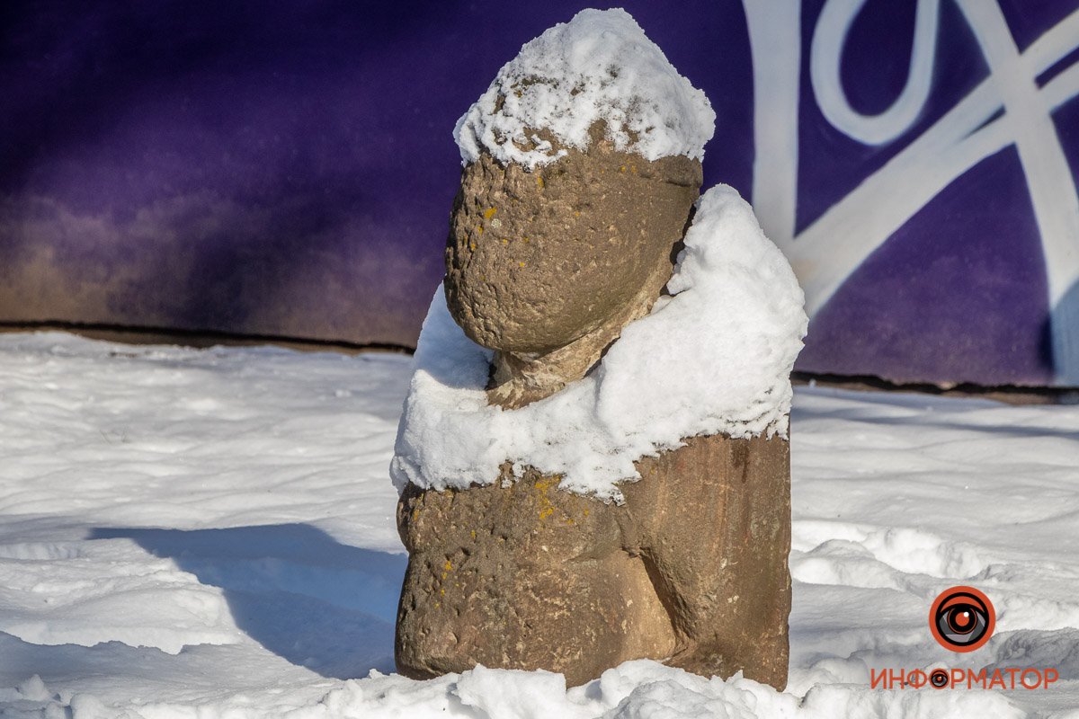 В снежно-меховом шарфе В снежно-меховом шарфе