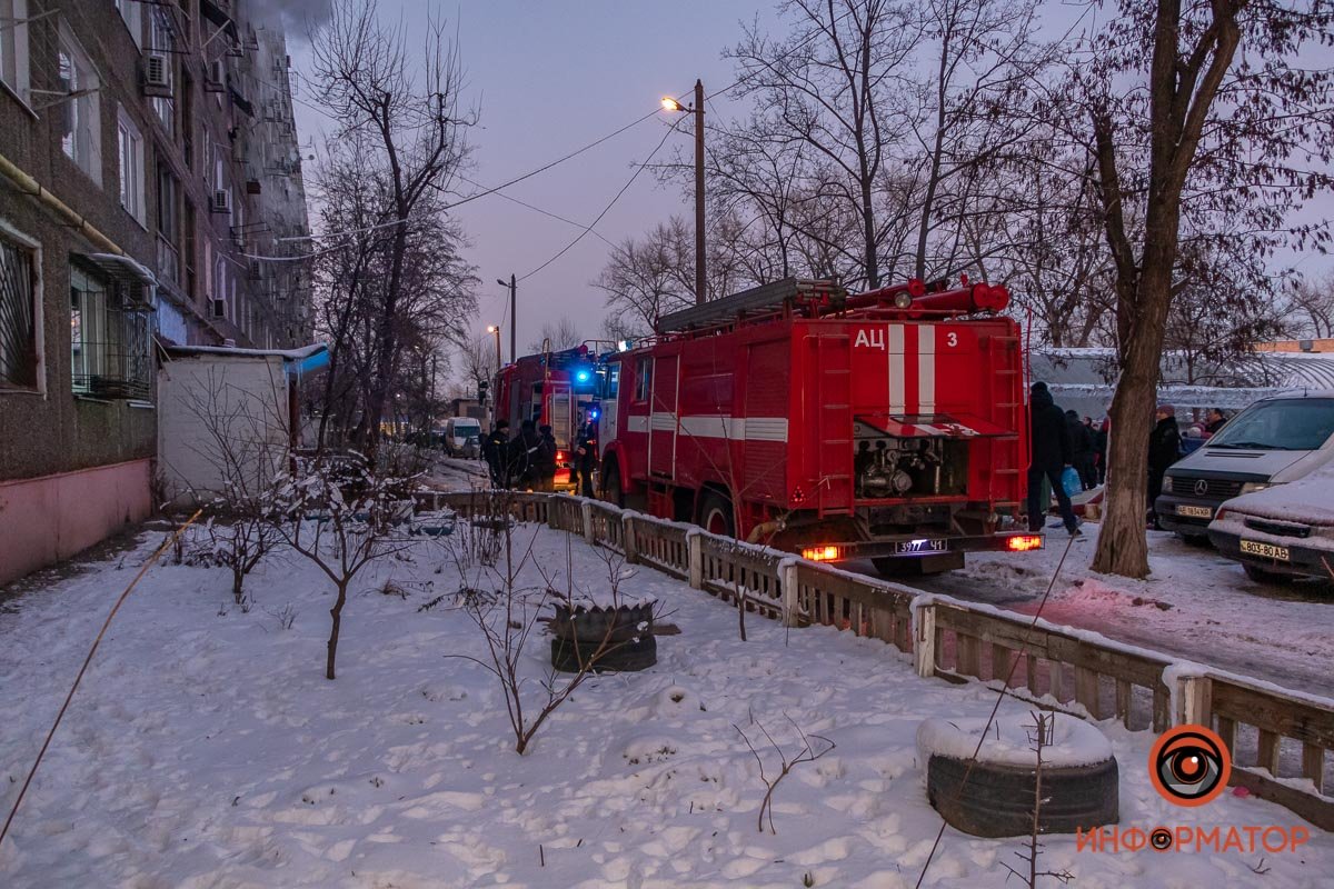 Местных жителей эвакуировали спасатели Местных жителей эвакуировали спасатели