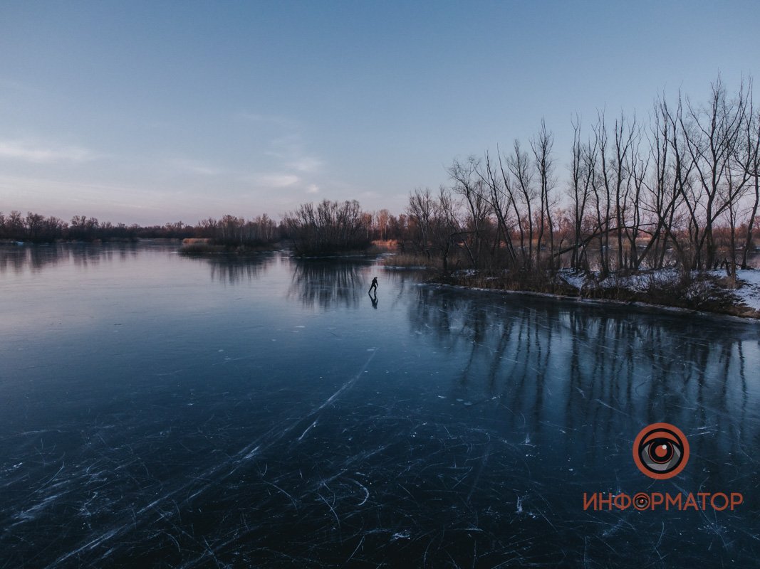И с кем встретишь в пути долгожданный румяный рассвет. И с кем встретишь в пути долгожданный румяный рассвет.