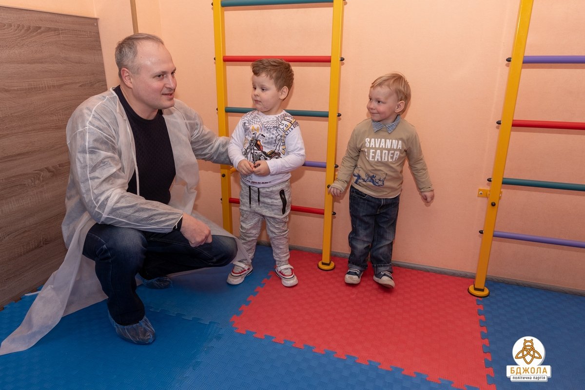 Партия "Бджола" проведала малышей в женской исправительной колонии 1