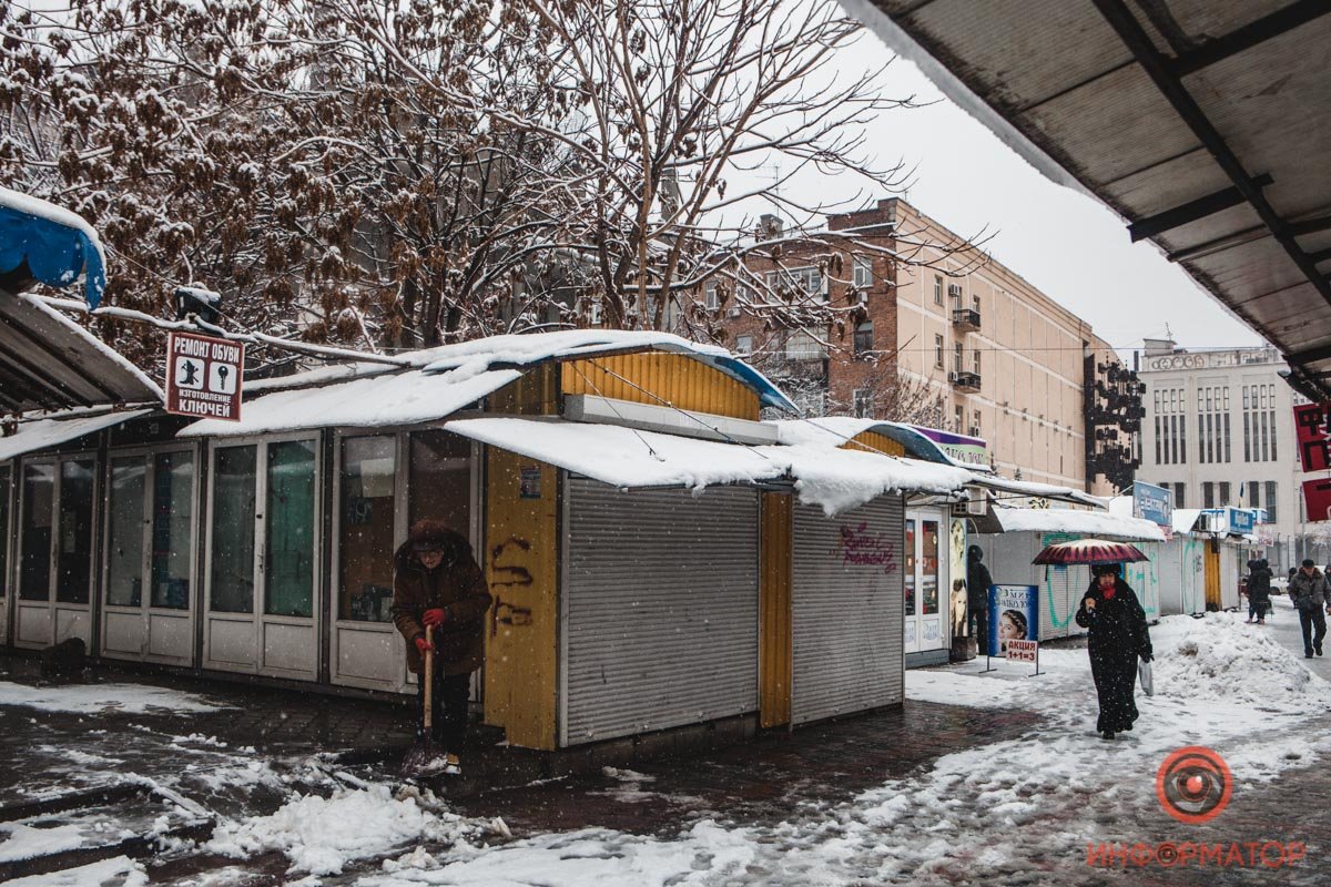 Снежинки проделали такой долгий путь не для того, чтобы их смели в кучу Снежинки проделали такой долгий путь не для того, чтобы их смели в кучу