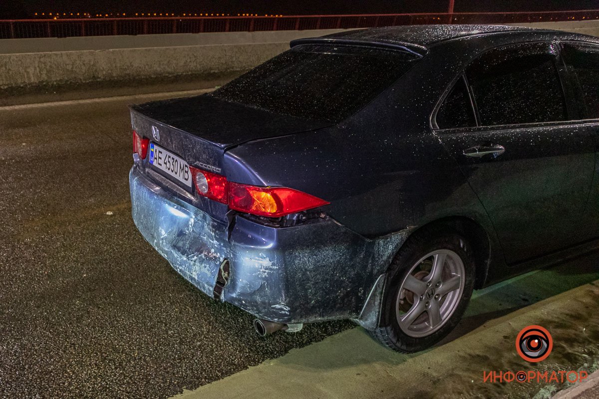 У второй Honda также разбит кузов