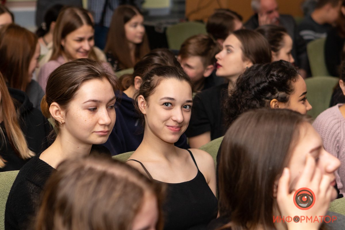 Танцы как секрет долголетия и истинная любовь: Григорий Чапкис встретился со студентами в Днепре 9