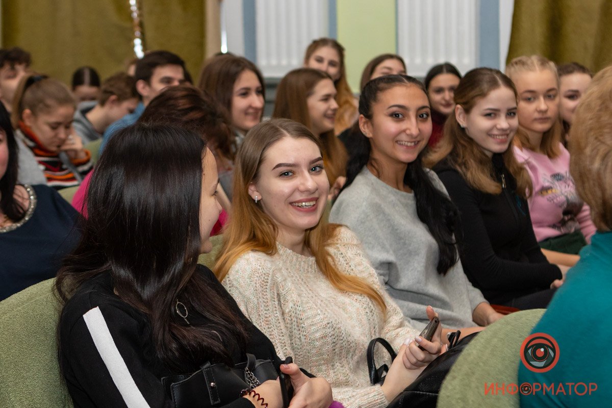 Танцы как секрет долголетия и истинная любовь: Григорий Чапкис встретился со студентами в Днепре 10