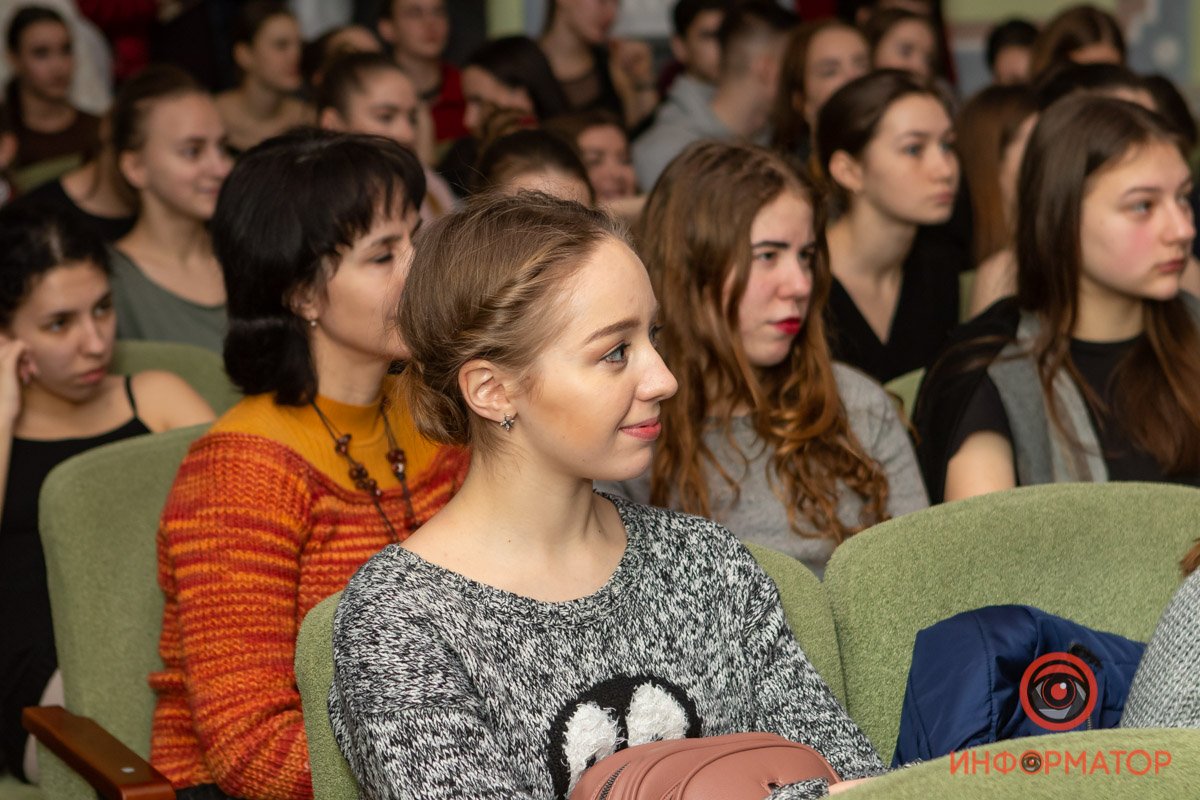 Танцы как секрет долголетия и истинная любовь: Григорий Чапкис встретился со студентами в Днепре 12