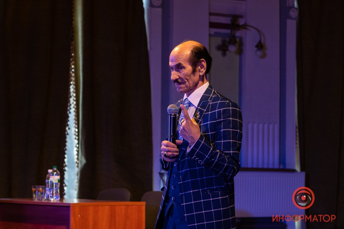 Танцы как секрет долголетия и истинная любовь: Григорий Чапкис встретился со студентами в Днепре 18