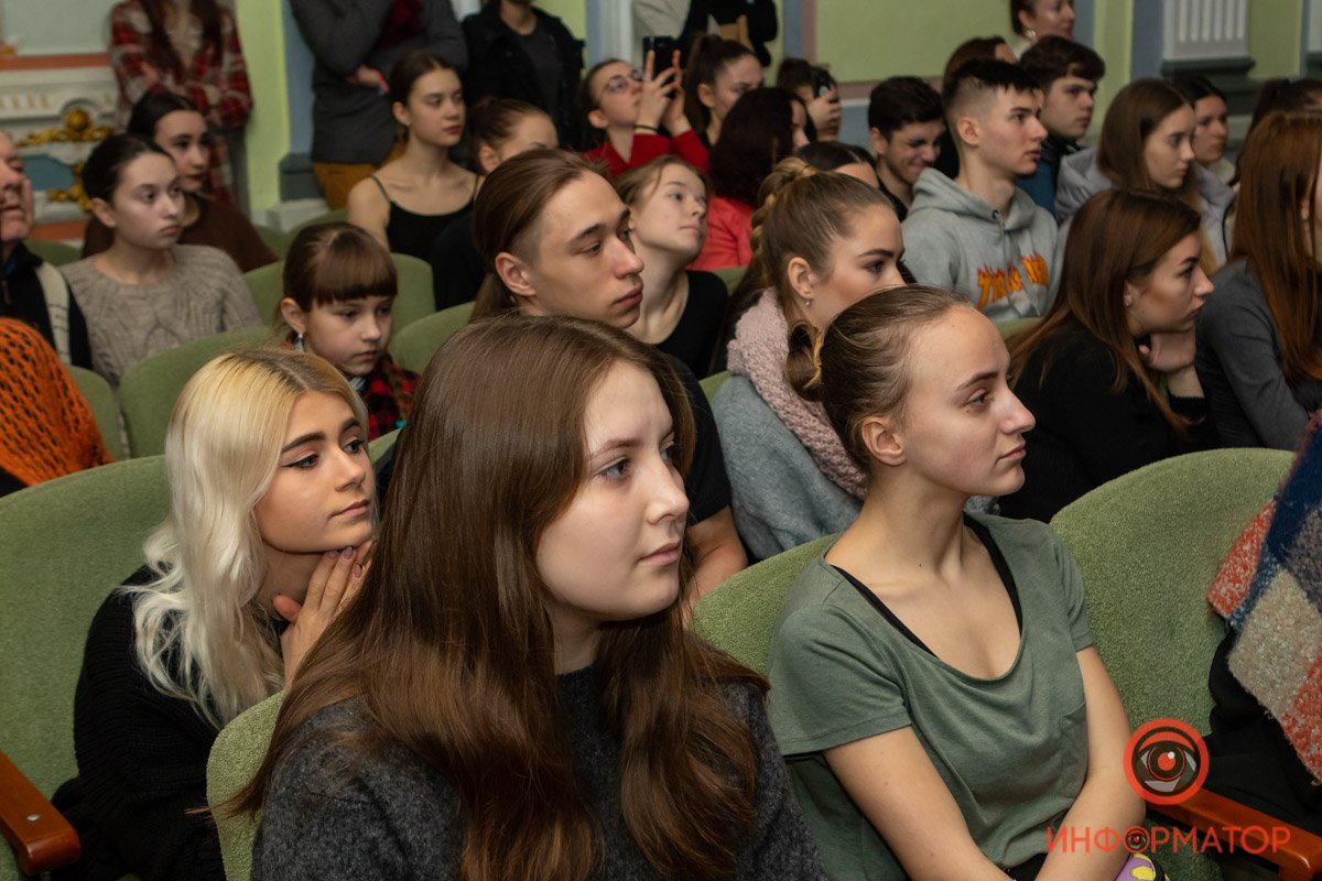 Танцы как секрет долголетия и истинная любовь: Григорий Чапкис встретился со студентами в Днепре 19