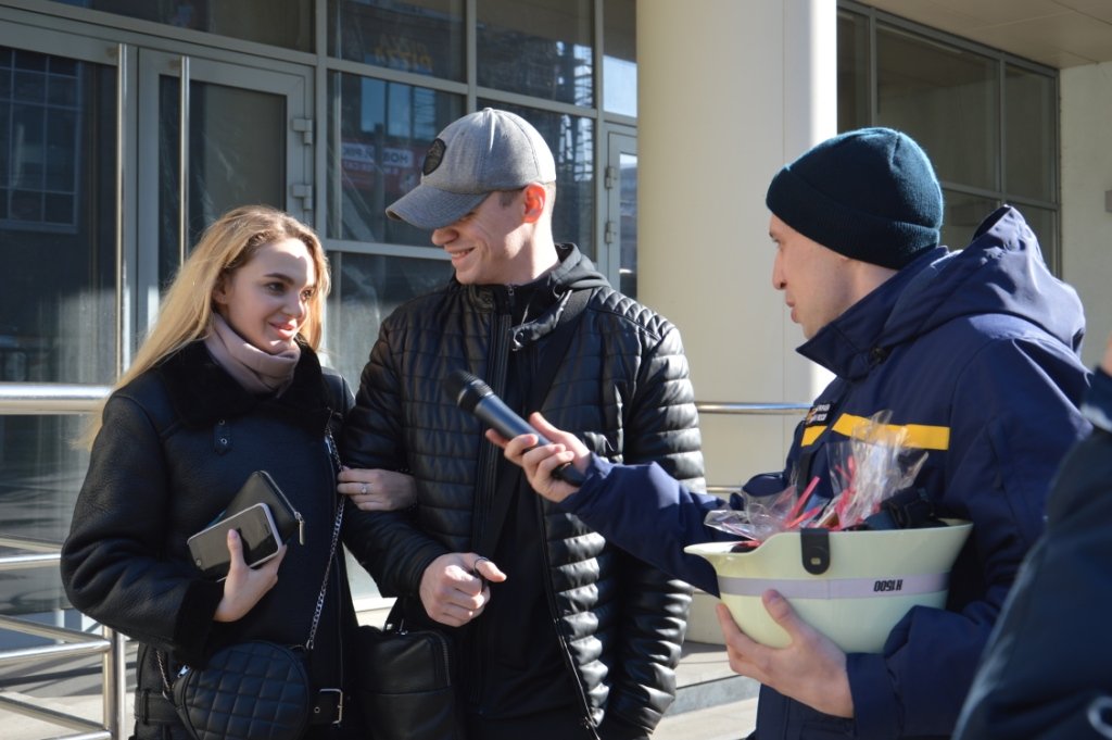 Спасателей можно вызвать по номеру 101