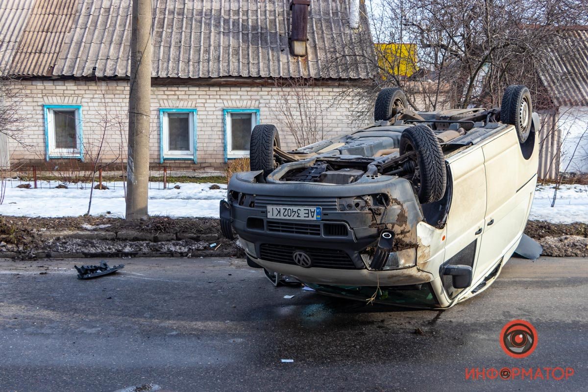 Авария произошла на перекрестке улиц Нестерова и Выборгской Авария произошла на перекрестке улиц Нестерова и Выборгской