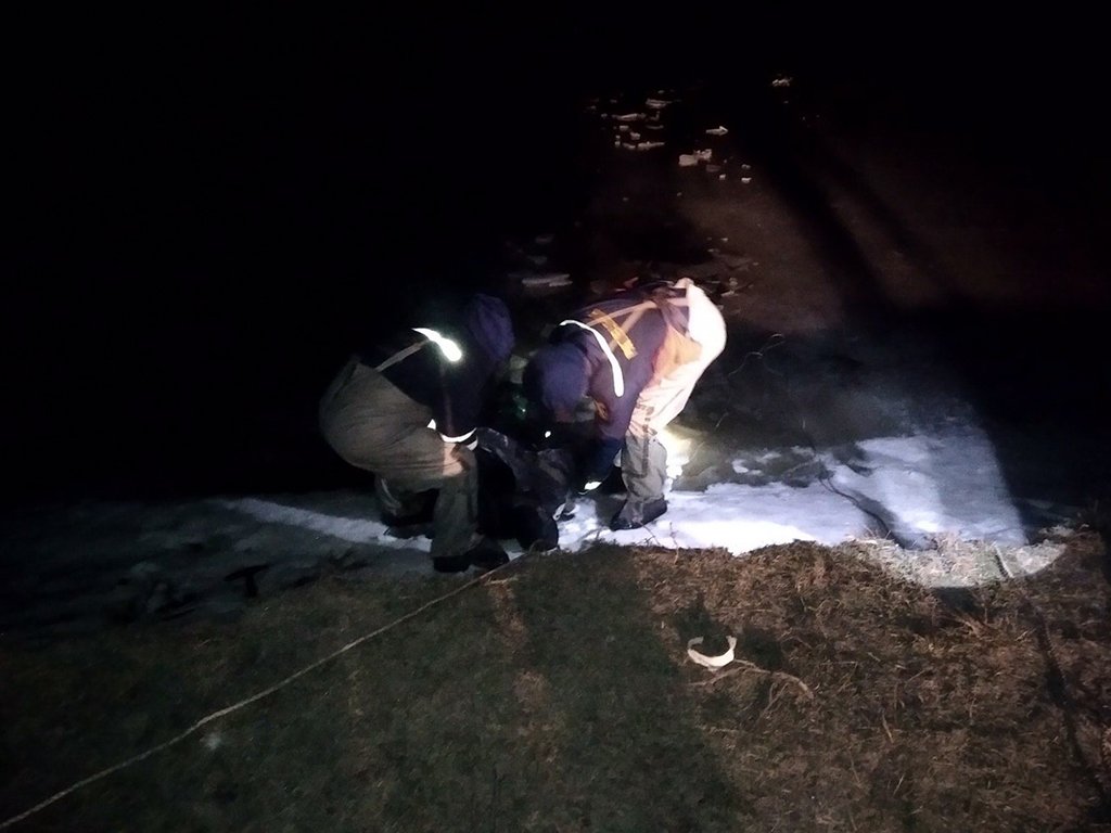 Под Днепром рыбак провалился под лед: мужчина погиб 1