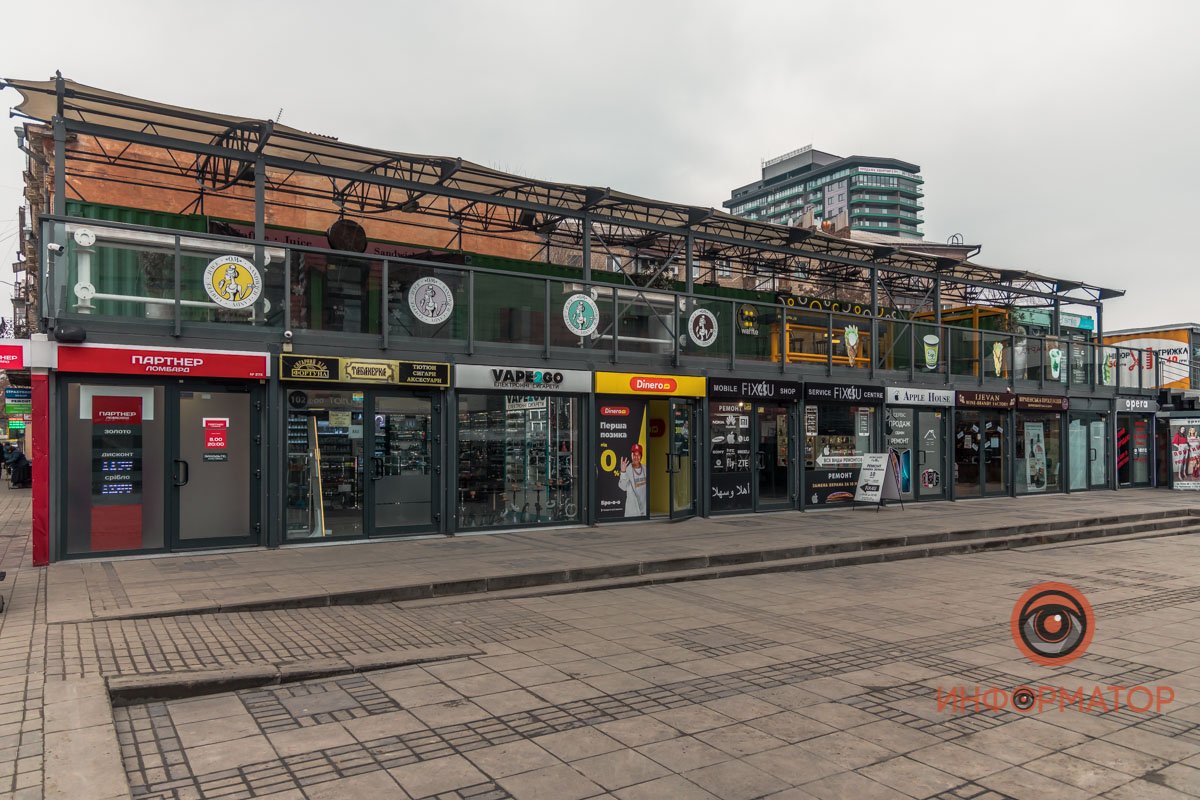 Не знаем, замечали ли вы, но в ТЦ «Кубометр» чуть ли не каждый день закрывается какой-нибудь магазин Не знаем, замечали ли вы, но в ТЦ «Кубометр» чуть ли не каждый день закрывается какой-нибудь магазин