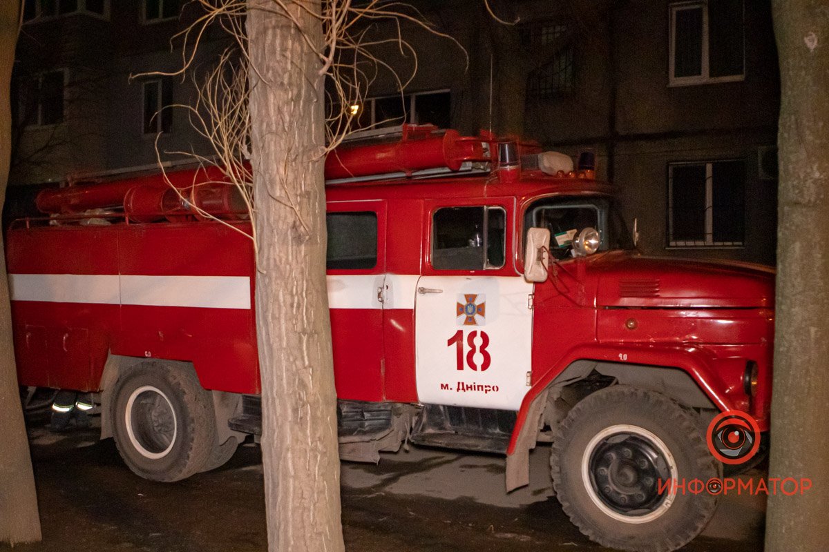 На место оперативно прибыли спасатели