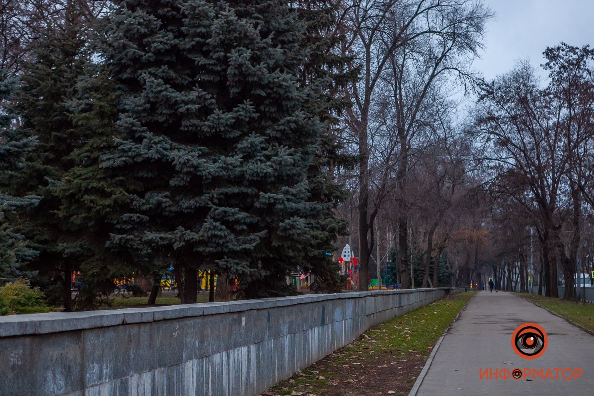 Здесь кто-нибудь есть? Здесь кто-нибудь есть?