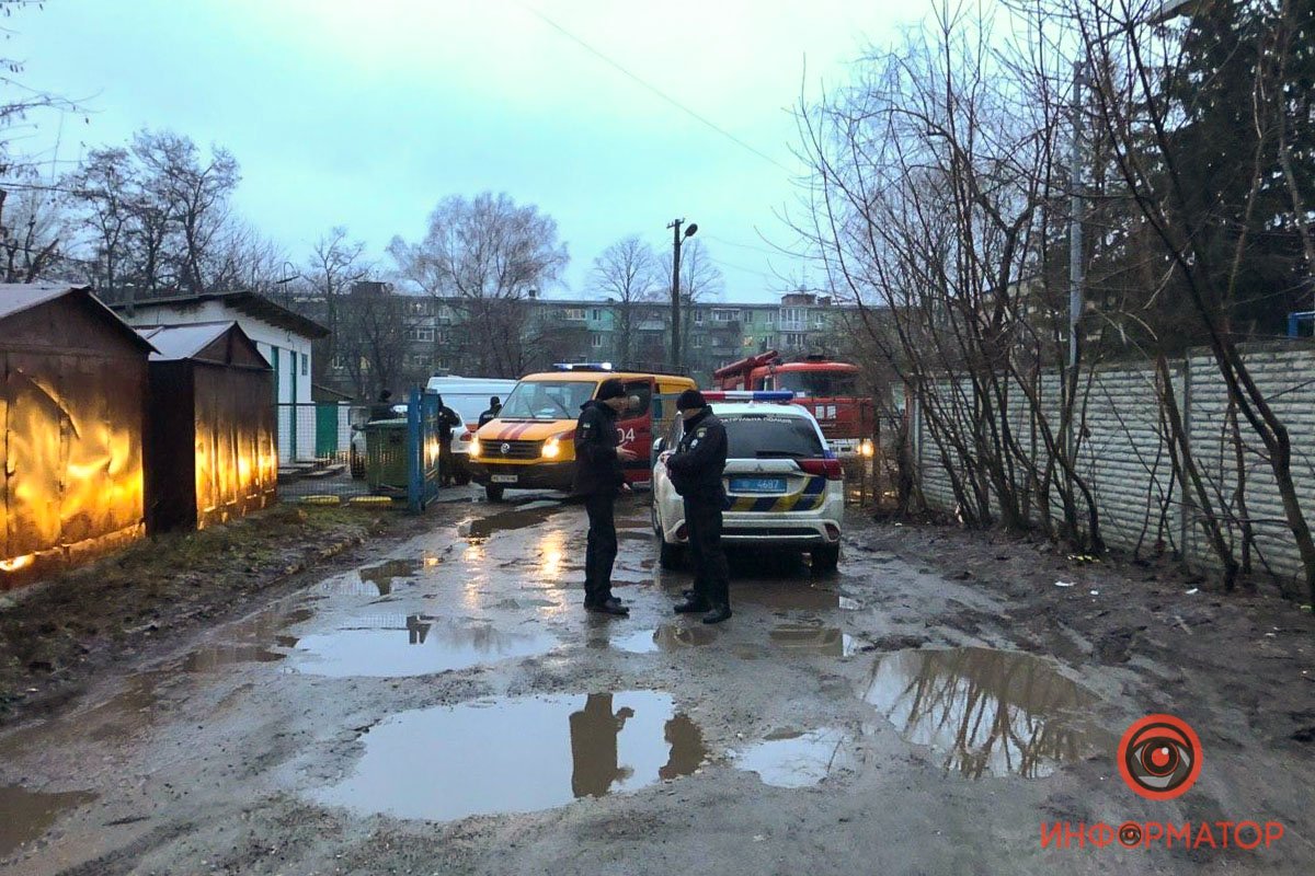 В Днепре в детском саду загорелась проводка: воспитатели вывели детей на улицу 2