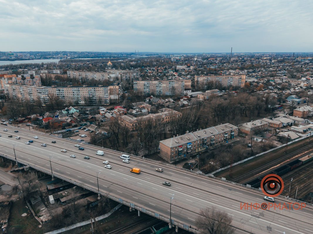 Спряталось