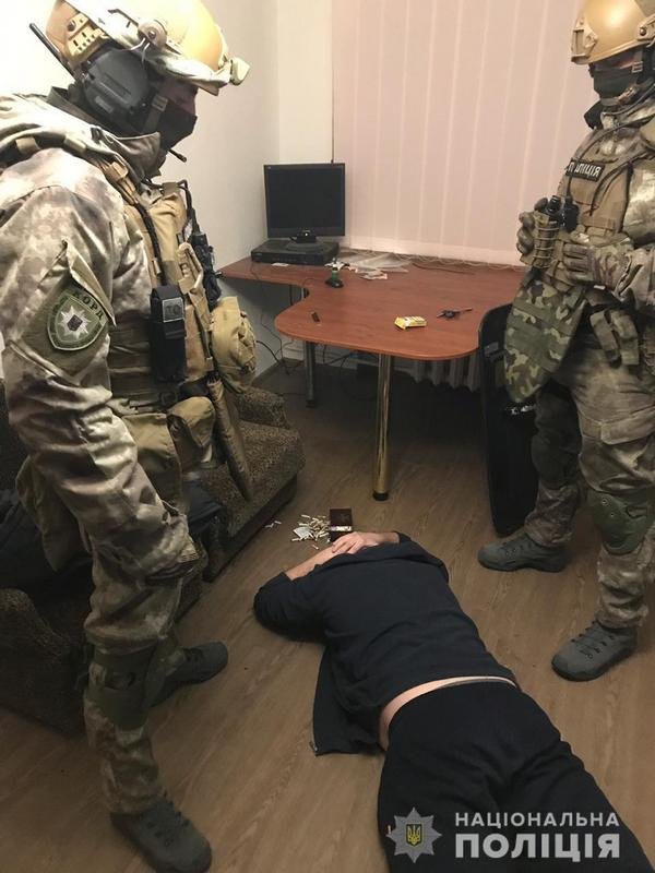 Задержание подозреваемого Задержание подозреваемого