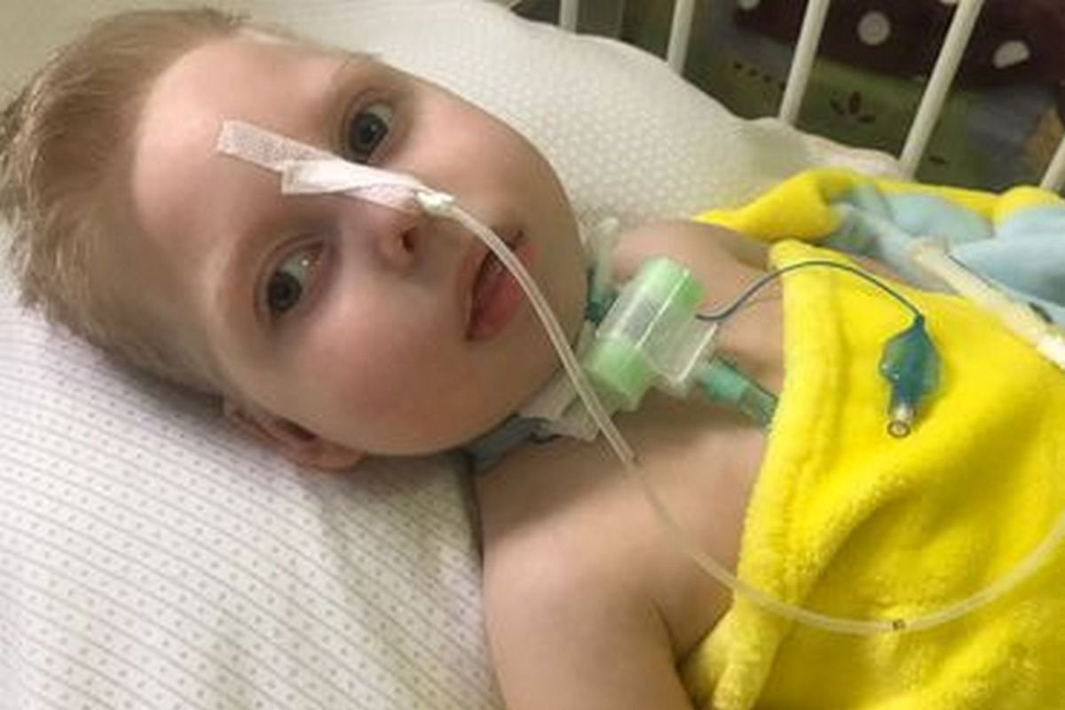 Даниилу нужна помощь Даниилу нужна помощь