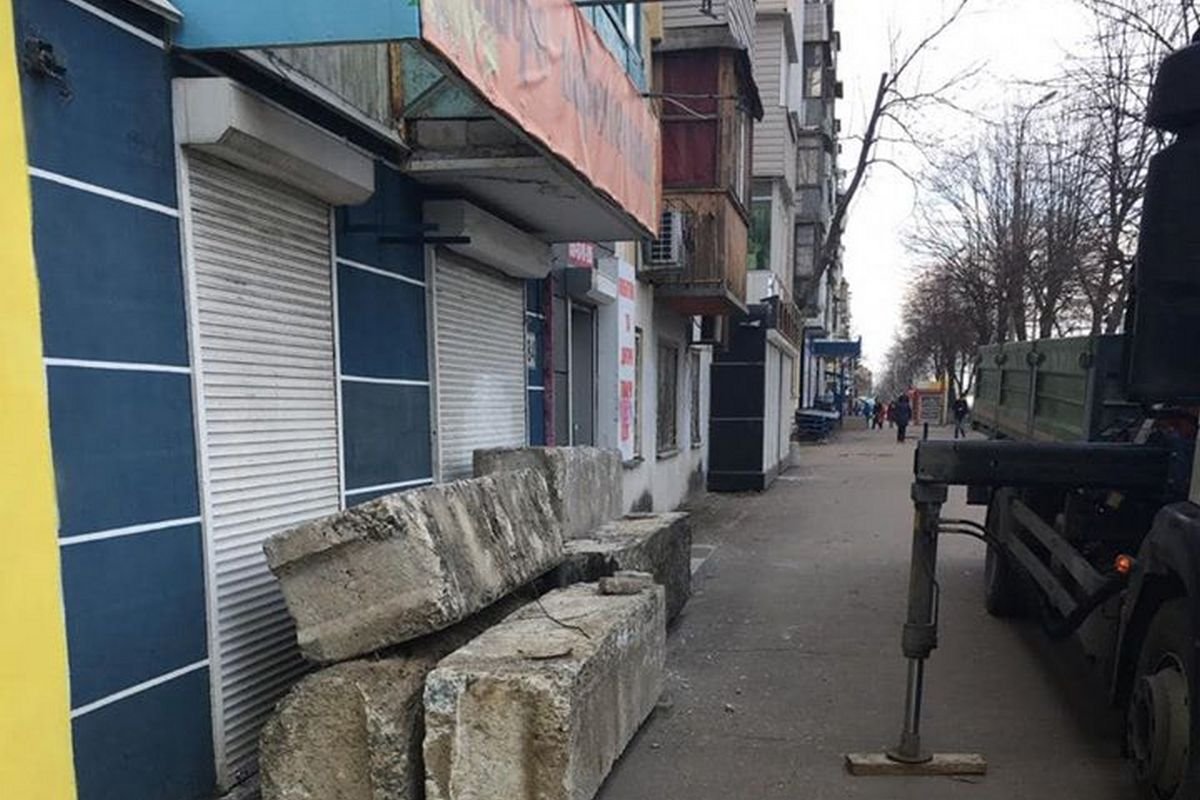 Судя по всему, жалоб на это заведение "сыпалось" достаточно много Судя по всему, жалоб на это заведение "сыпалось" достаточно много