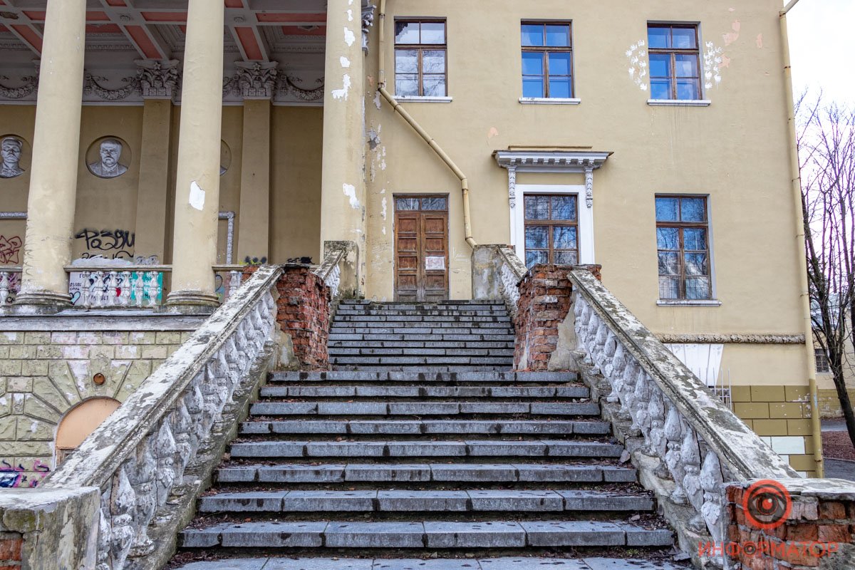 Сколько студентов прошло по ней Сколько студентов прошло по ней