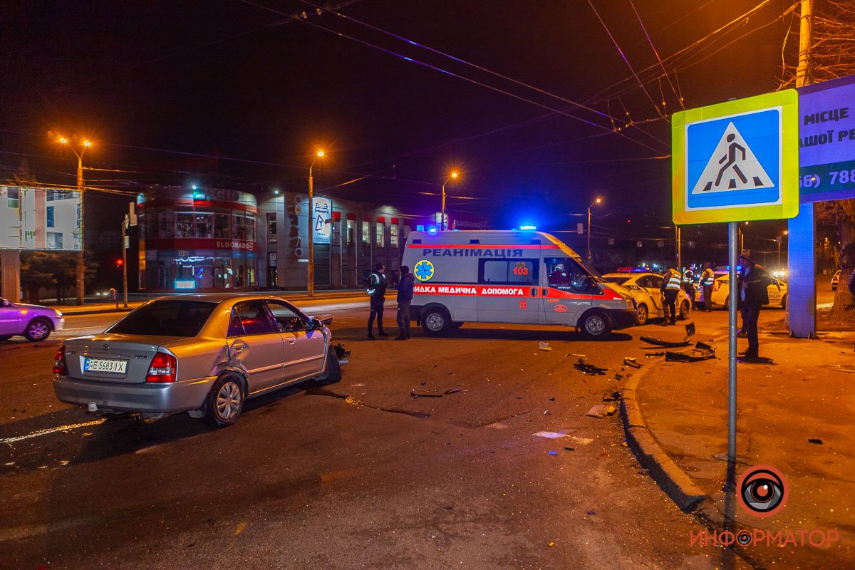 На место прибыли медики и патрульные На место прибыли медики и патрульные