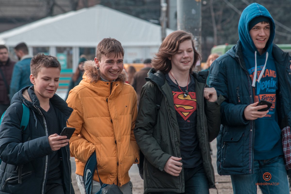 Веселая компания Веселая компания