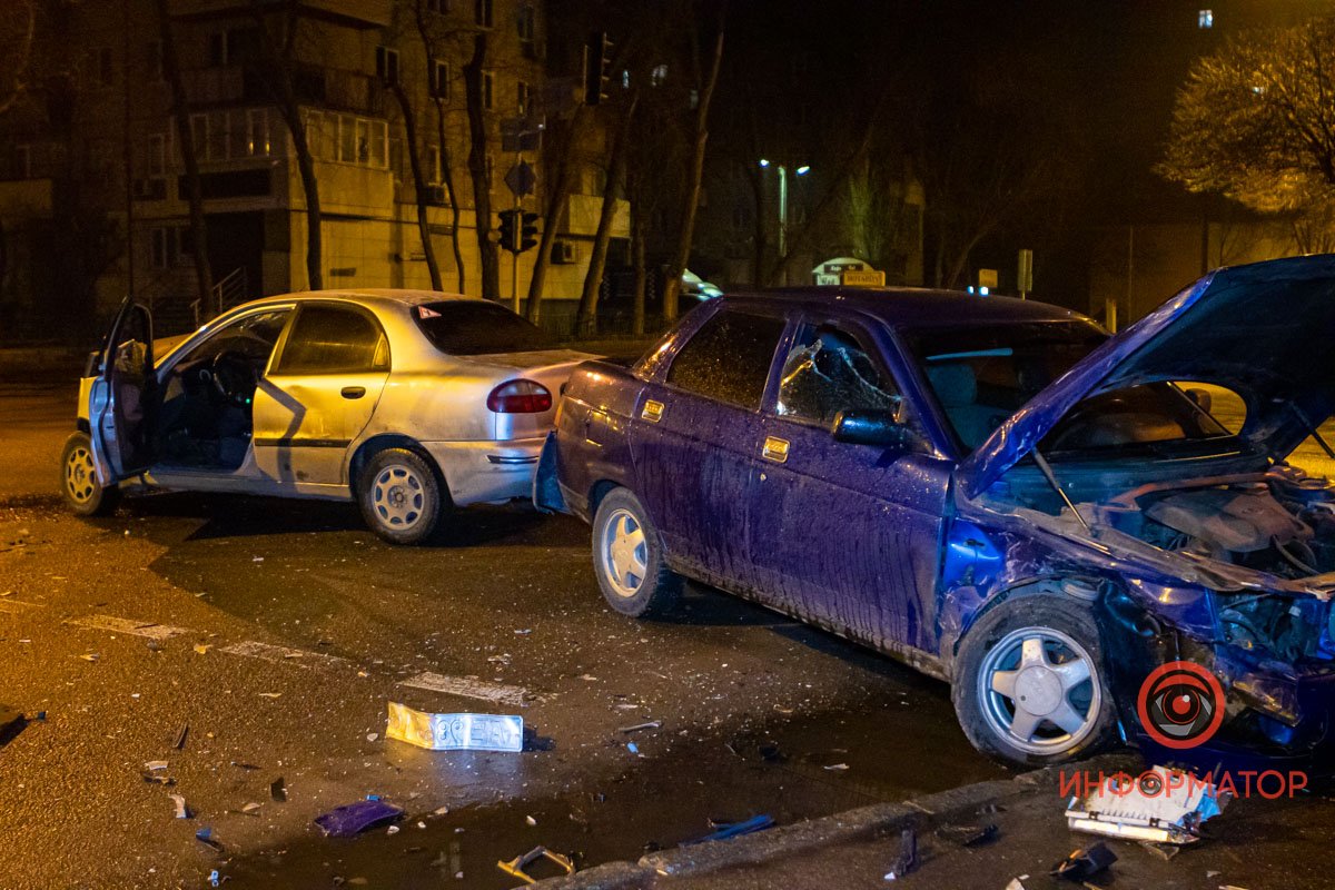 ДТП случилось на перекрестке ДТП случилось на перекрестке