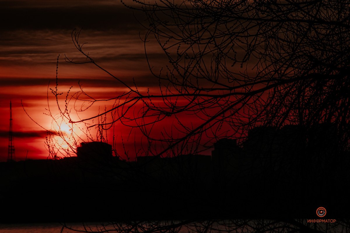 И в каждый миг, отпущенного дня,