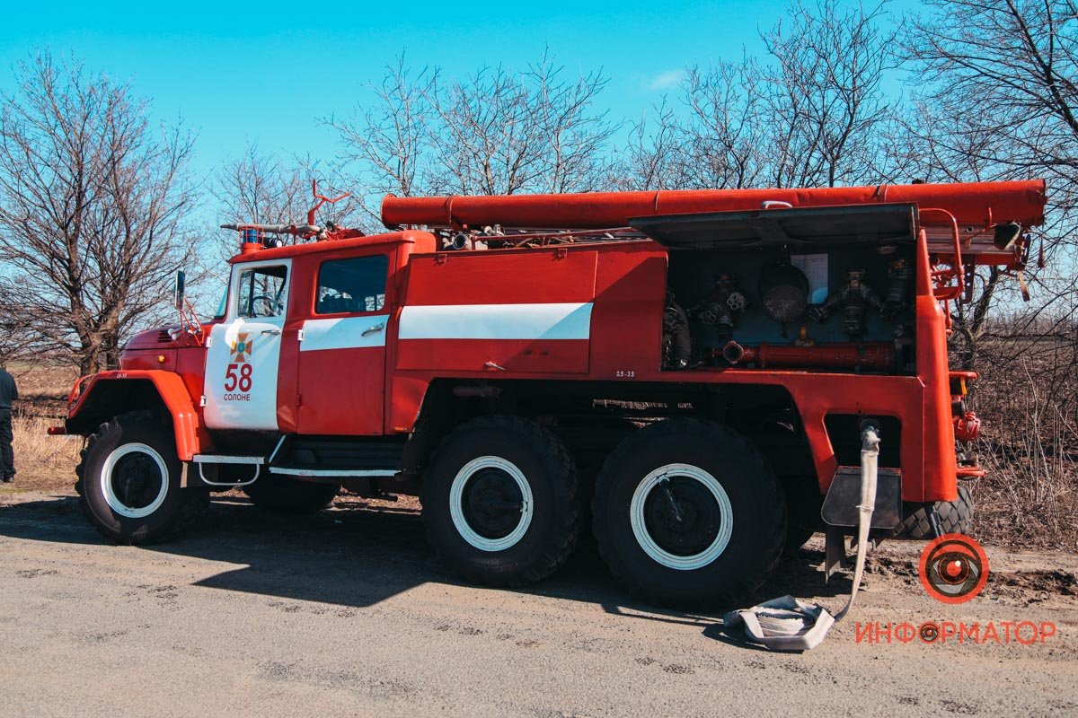 На место прибыла служба ГСЧС