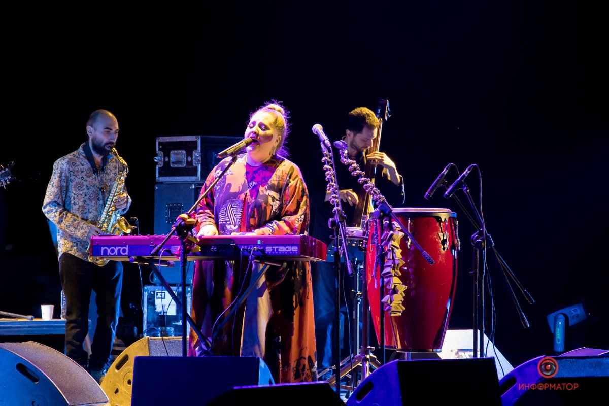 Ее голос производит впечатление Ее голос производит впечатление