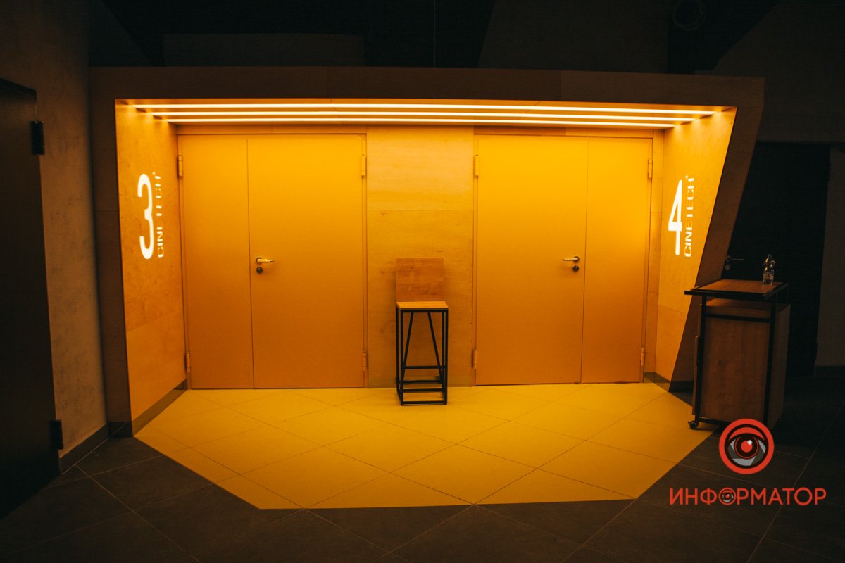 Все выполнено в желтых цветах Все выполнено в желтых цветах