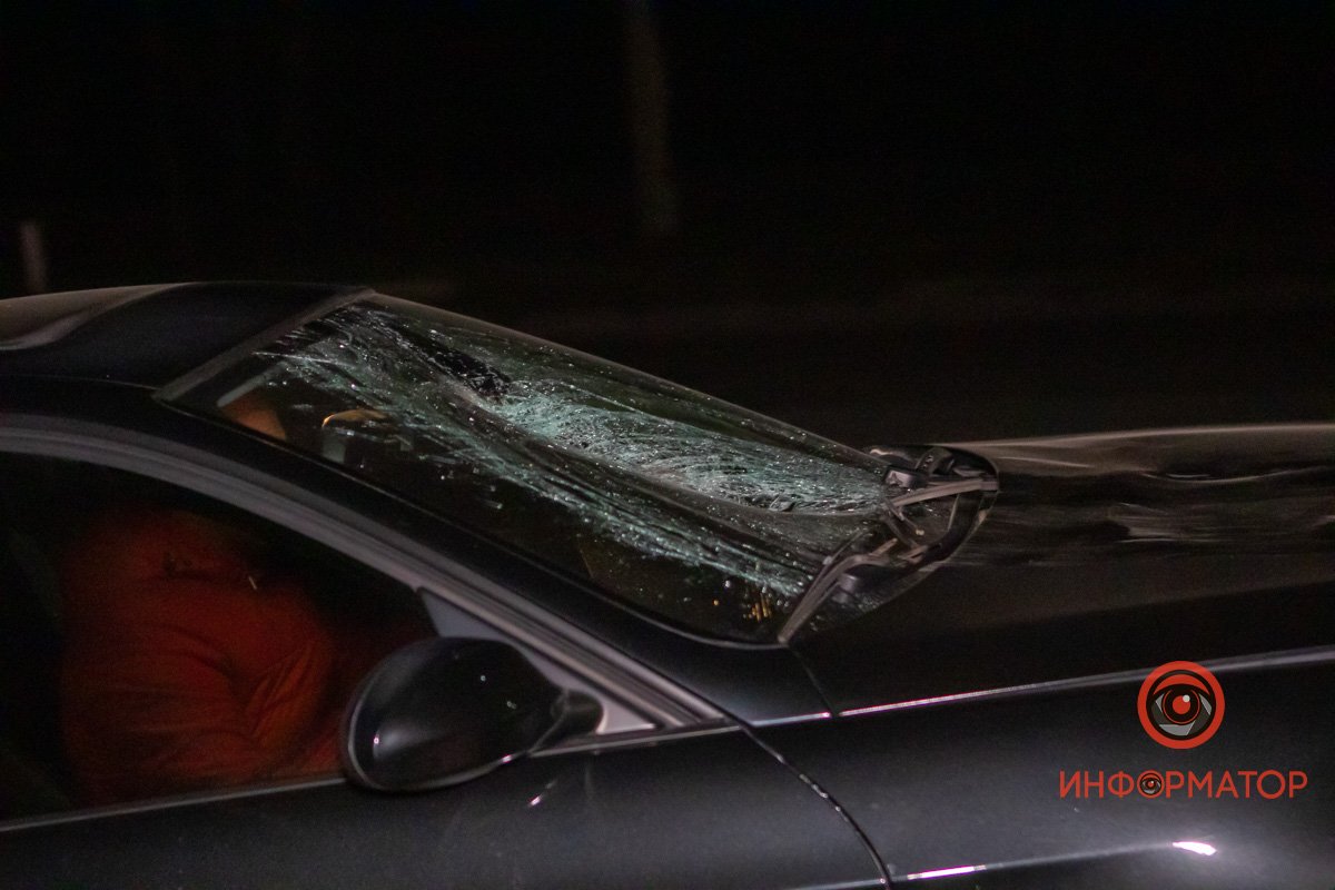 Автомобиль погрузили на эвакуатор 