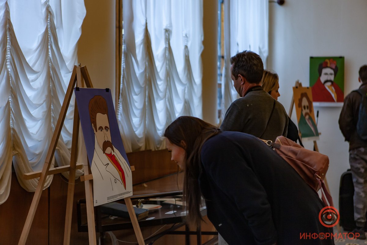 К каждой картине идет пояснение К каждой картине идет пояснение