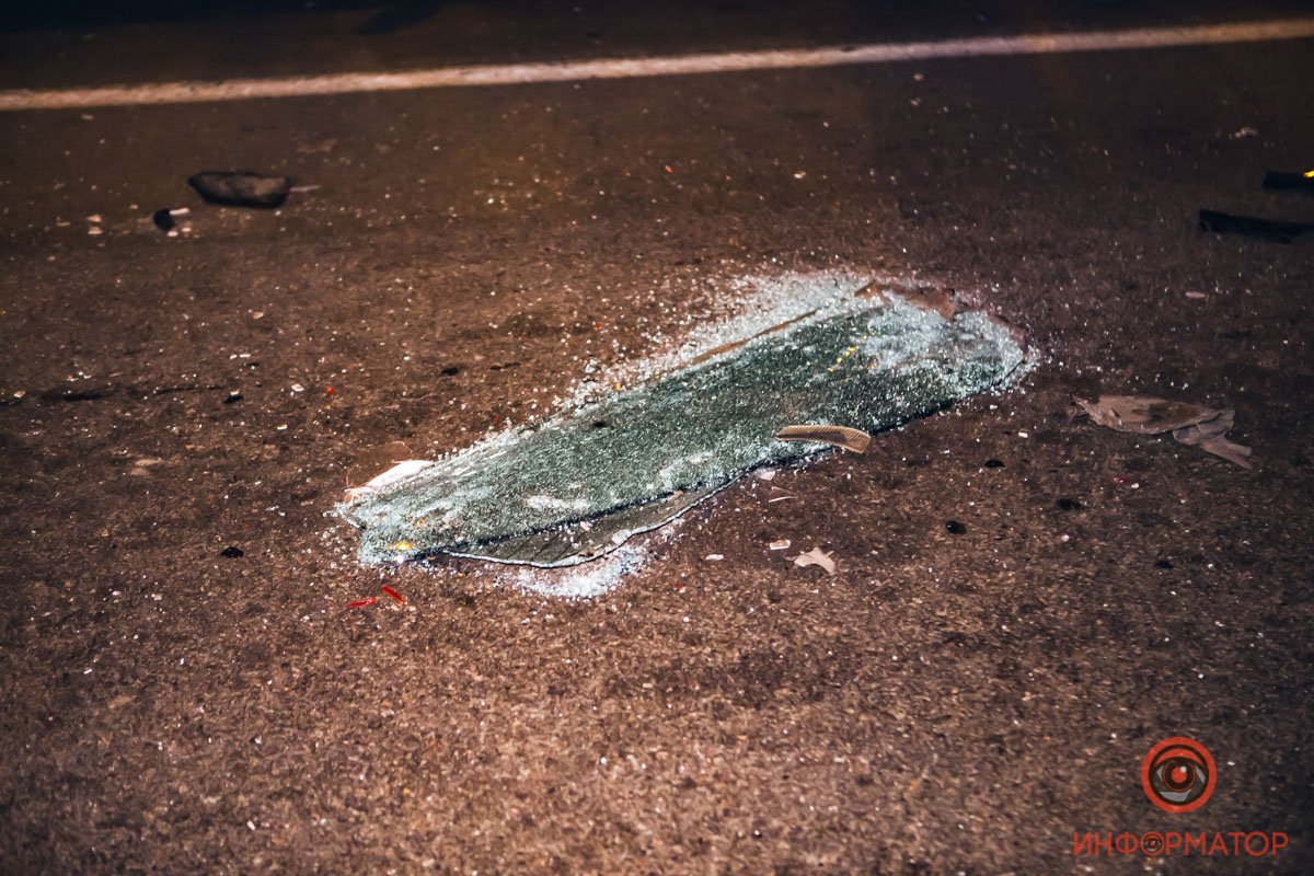 Daewoo заблокировал проезд на крайней правой