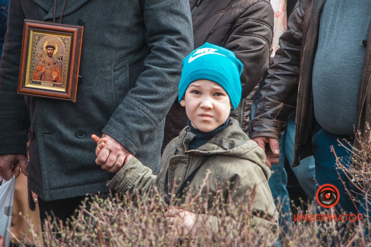 Когда тебе будет 18, ты сможешь сам выбирать...