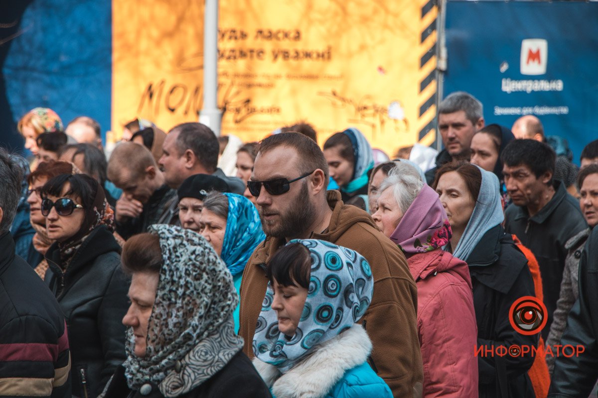 Были люди разных возрастов