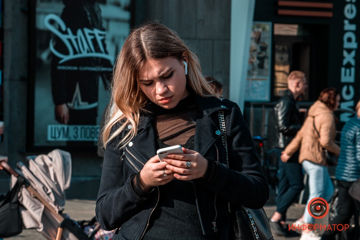 Случайно включила грустную музыку