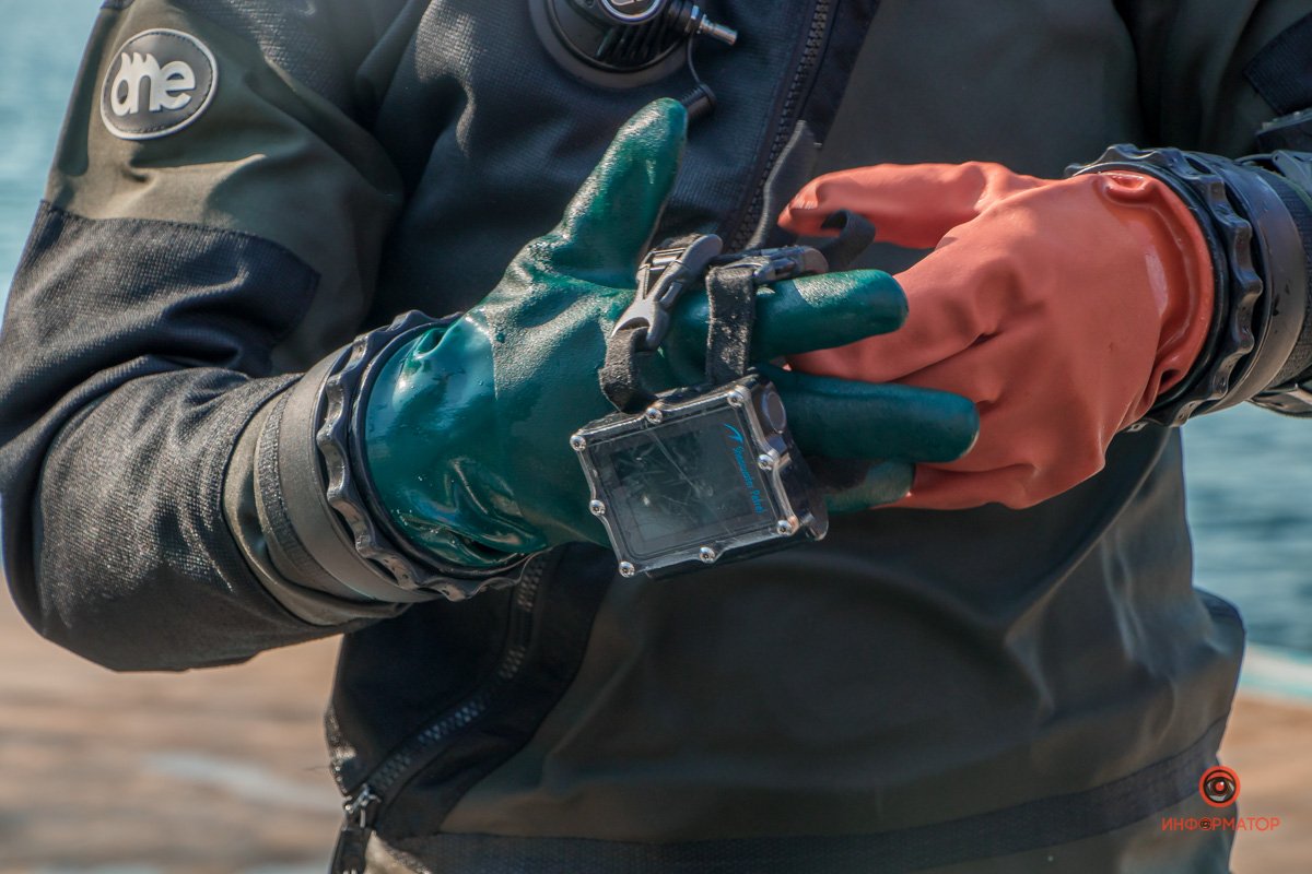 Для того, чтобы приступить к занятиям, не обязательно покупать всю амуницию, вам ее предоставят в школе