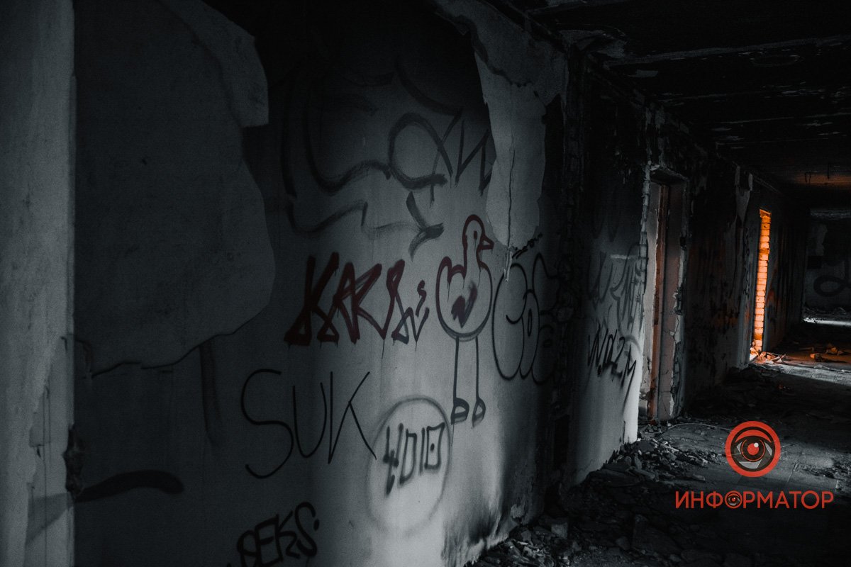 Все, что можно здесь ощутить, - это тлен