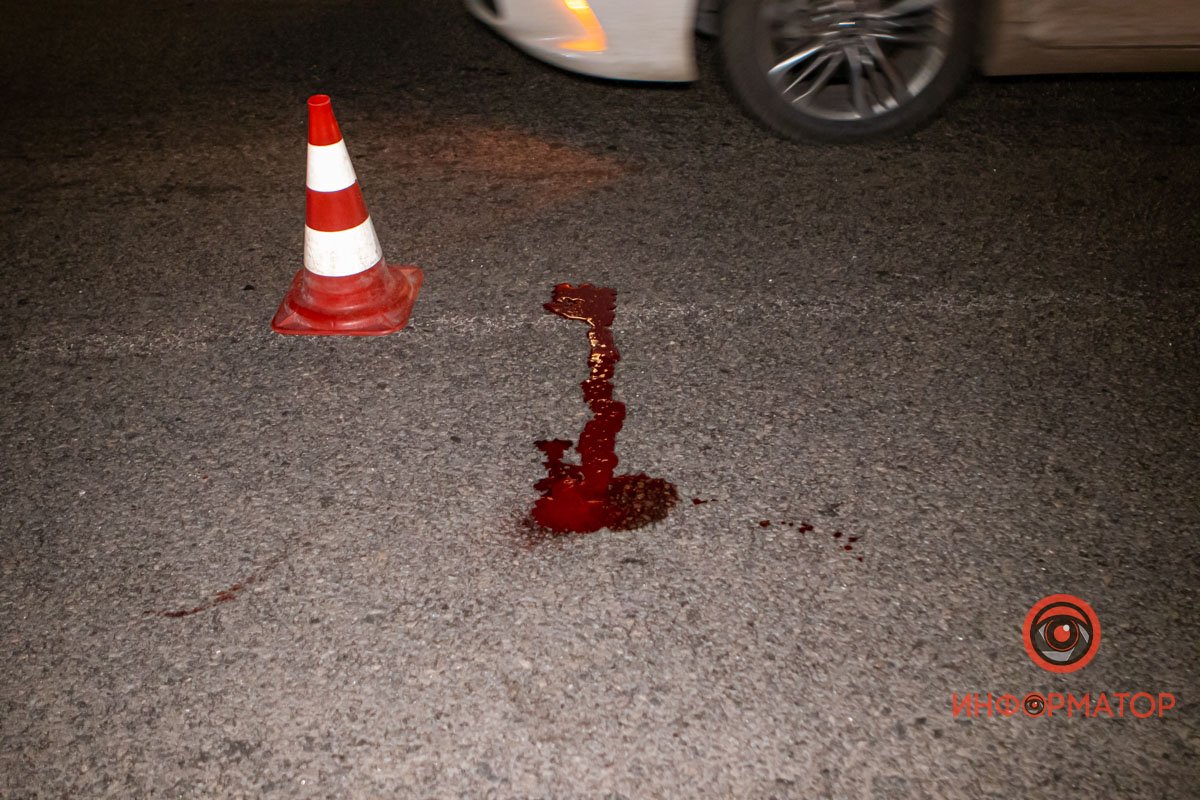 С места аварии мужчину забрала бригада скорой помощи С места аварии мужчину забрала бригада скорой помощи