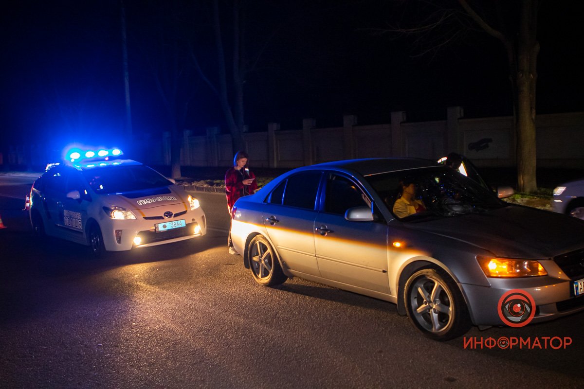 До приезда следователя на месте дежурит патрульный экипаж До приезда следователя на месте дежурит патрульный экипаж