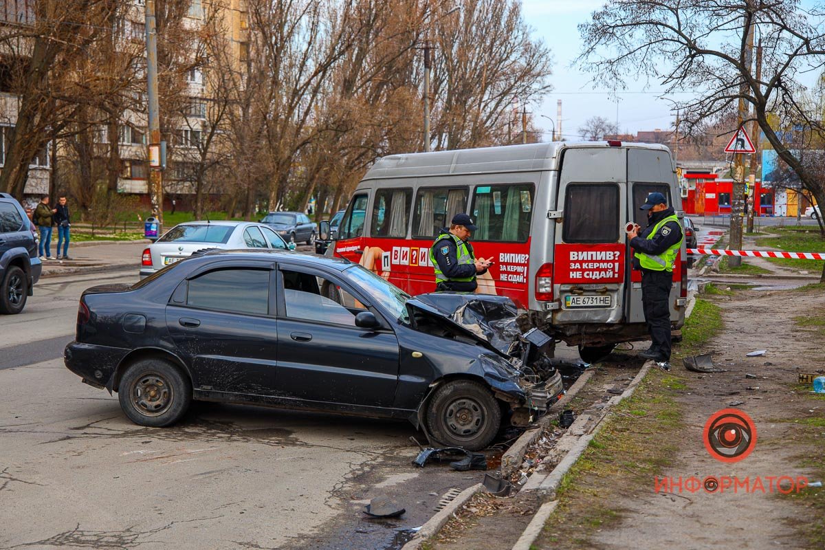 Пострадавших госпитализировали в 16 больницу в тяжелом состоянии Пострадавших госпитализировали в 16 больницу в тяжелом состоянии