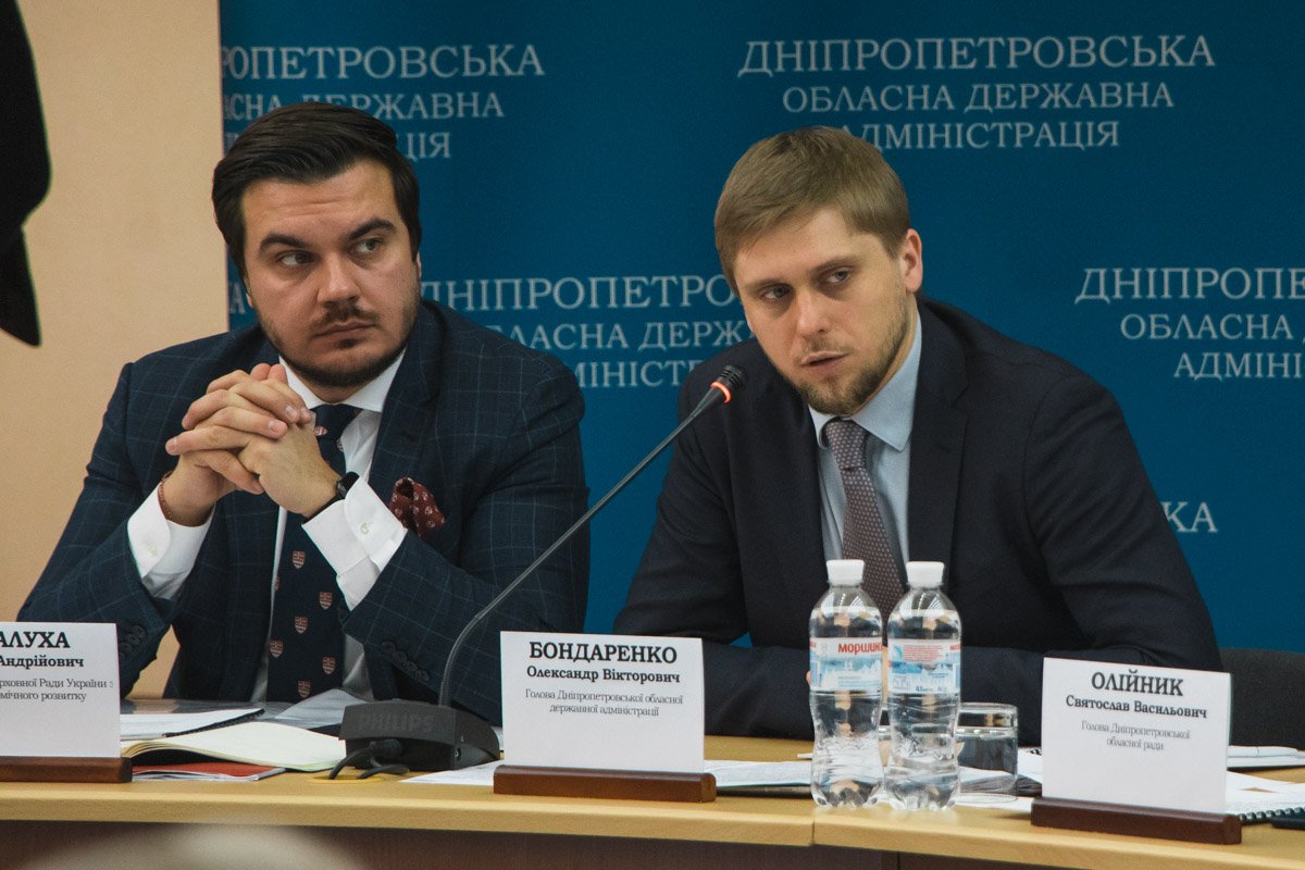 В Днепре прошло первое выездное заседание парламентского комитета по вопросам космоса 1