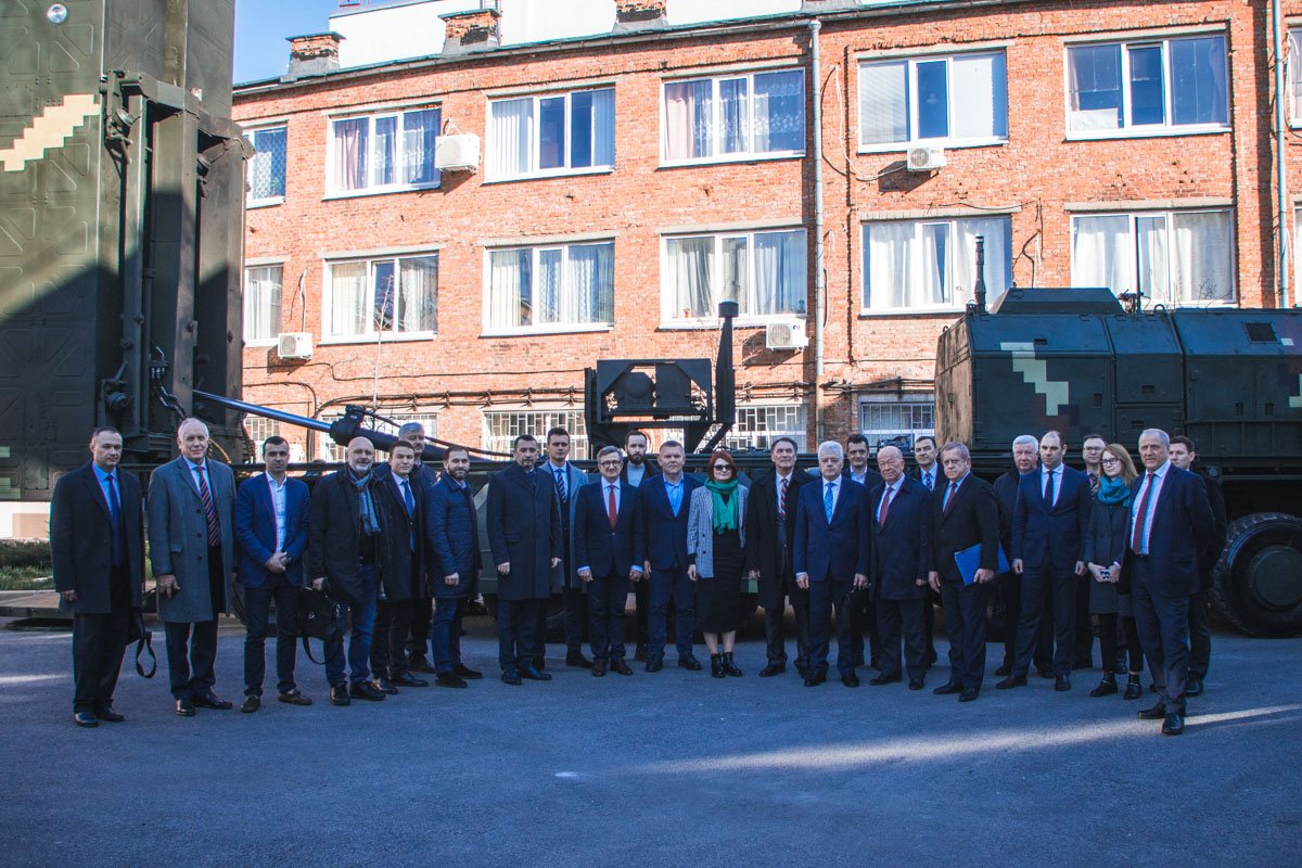 В Днепре прошло первое выездное заседание парламентского комитета по вопросам космоса 16