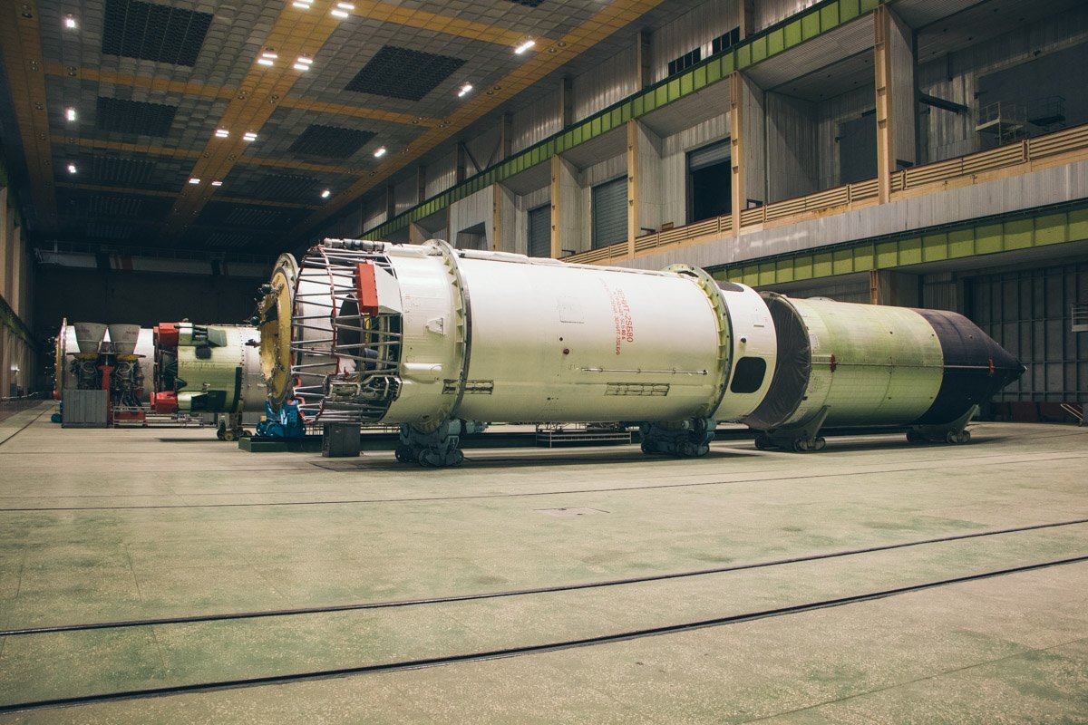 В Днепре прошло первое выездное заседание парламентского комитета по вопросам космоса 23