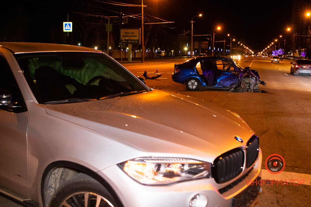 Предварительно, BMW совершал разворот Предварительно, BMW совершал разворот