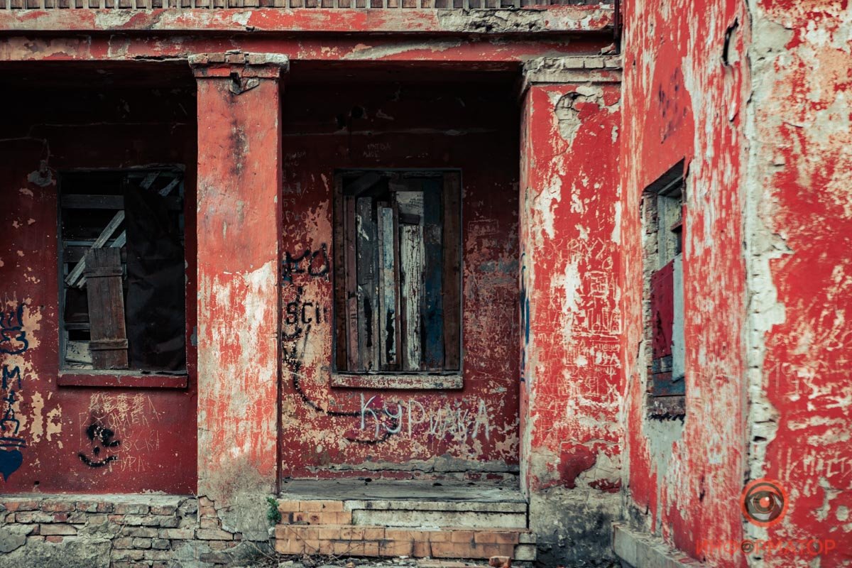 Облупленная краска Облупленная краска