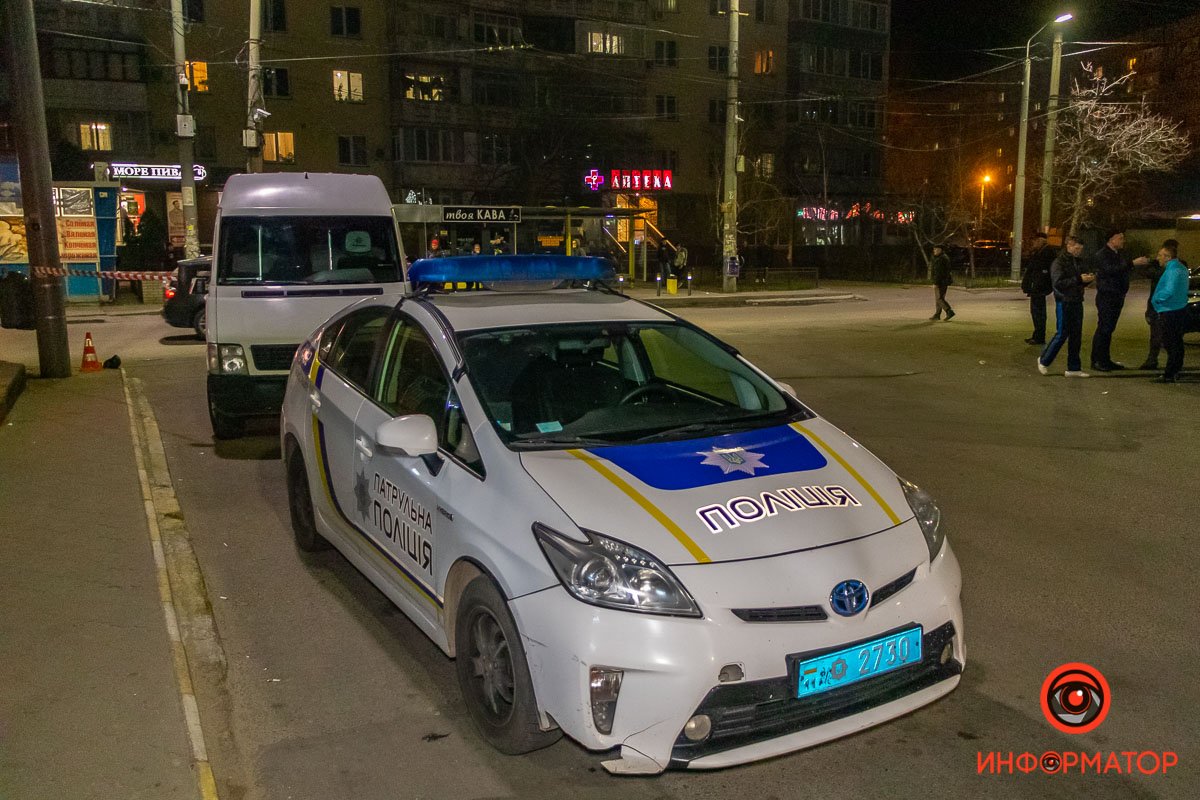 На месте работает полиция и следователь