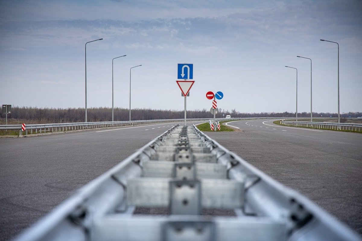 Стартовал новый сезон строительства трассы от Днепра до Киева 9